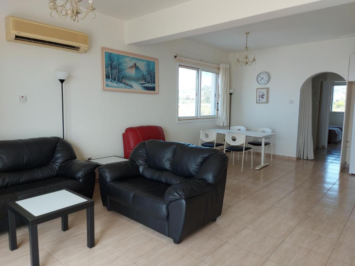 Sea Caves Suite Пея Екстериор снимка