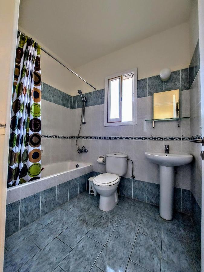 Sea Caves Suite Пея Екстериор снимка